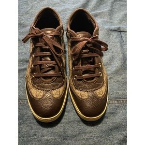 Authentic Gucci shoes women size 7 1/2 USED